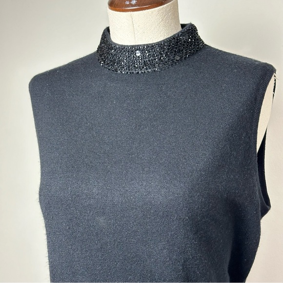 Sleeveless Black Embellished Sweater - Picture 3 of 9